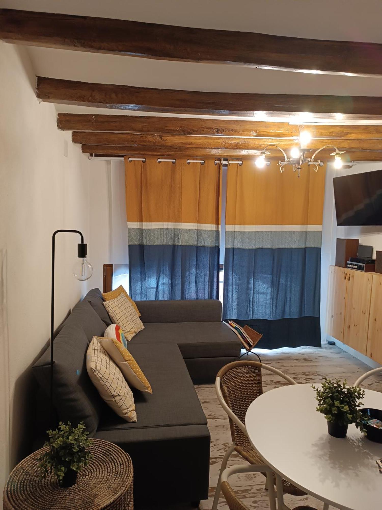 Petra Apartments -Old City With Terrace And Barbecue- ตาร์ราโกนา ภายนอก รูปภาพ